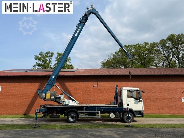 Truck-mounted crane van MAN 8.180 Cormach 23000 36-3 32 Meter Montagekran