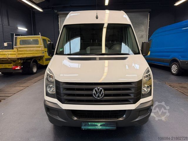 High top van VOLKSWAGEN Crafter Kasten L2H2 Klima Tempomat AHK 2.Hand