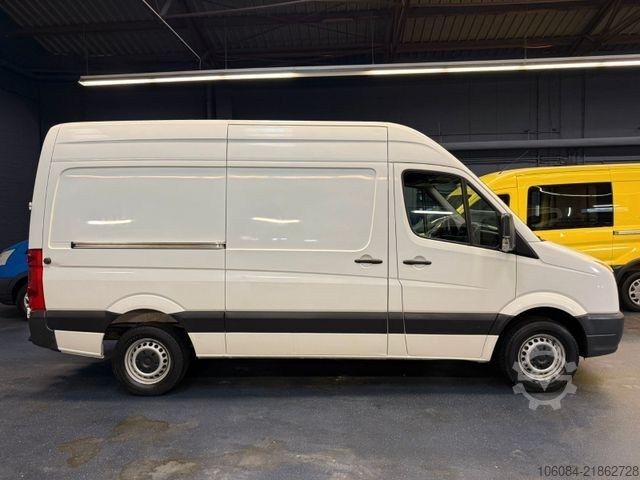 High top van VOLKSWAGEN Crafter Kasten L2H2 Klima Tempomat AHK 2.Hand