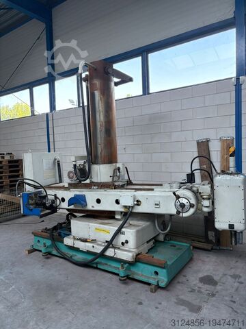 Vertikales Bearbeitungszentrum Kovosvit Holoubkov VOM 50