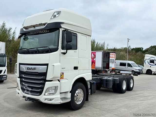 Chassis with cab DAF XF 530 6x4 PTO RETARDER
