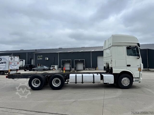 Chassis with cab DAF XF 530 6x4 PTO RETARDER