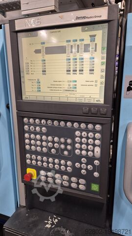 Spritzgießmaschine DEMAG