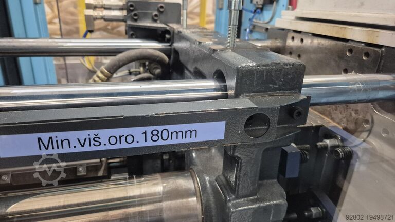 Spritzgießmaschine DEMAG