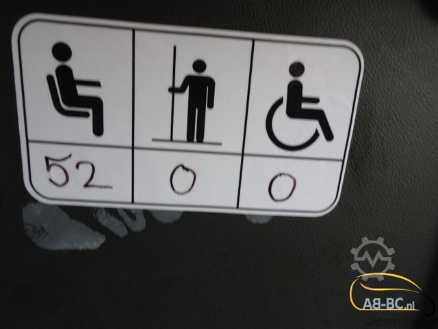 Motor coach MERCEDES-BENZ Tourismo RHD - 52 Sitze EURO 6