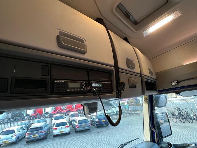 Standard tractor Renault RENAULT TRUCKS E-TECH T 540 KW ACCU / RENTAL /