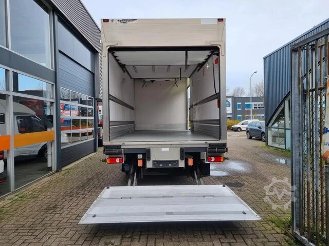 Refrigerated/freezer transport DAF LF 220 Kuhlkoffer/Carrier Supra 850MT / LBW/ EU...