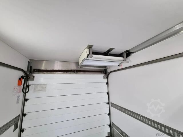 Refrigerated/freezer transport DAF LF 220 Kuhlkoffer/Carrier Supra 850MT / LBW/ EU...