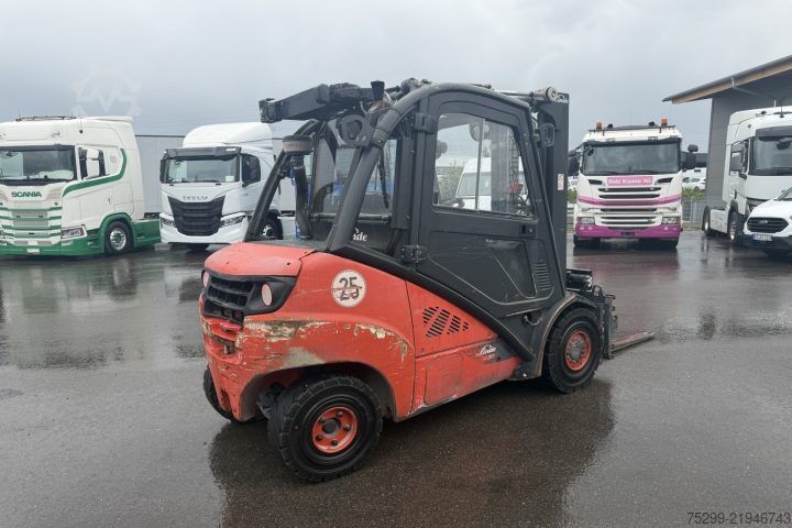 Gabelstapler  H30D-02 Stapler /  Swiss-Vehicle