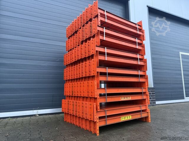 Hochregallager Palettenregaltraverse SSI Schäfer PR600 / INP: 80 x 42 mm lichte Weite: 1.200 mm