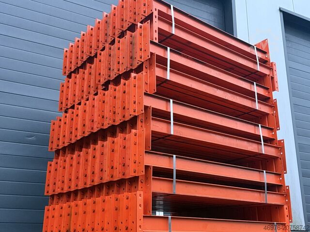 Hochregallager Palettenregaltraverse SSI Schäfer PR600 / INP: 80 x 42 mm lichte Weite: 1.200 mm