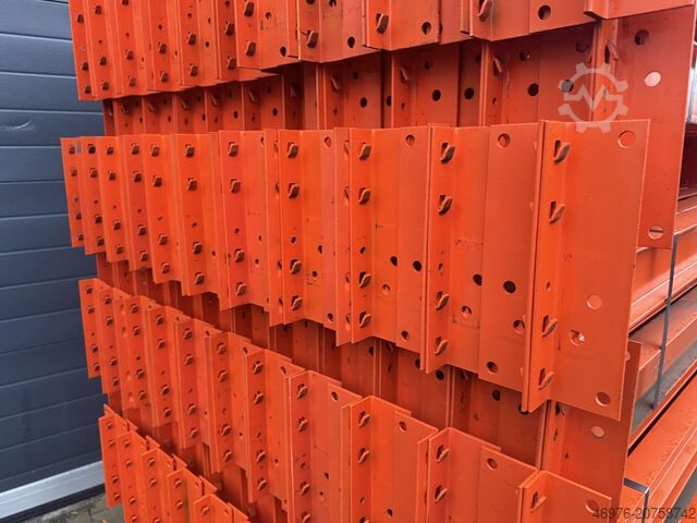 Hochregallager Palettenregaltraverse SSI Schäfer PR600 / INP: 80 x 42 mm lichte Weite: 1.200 mm