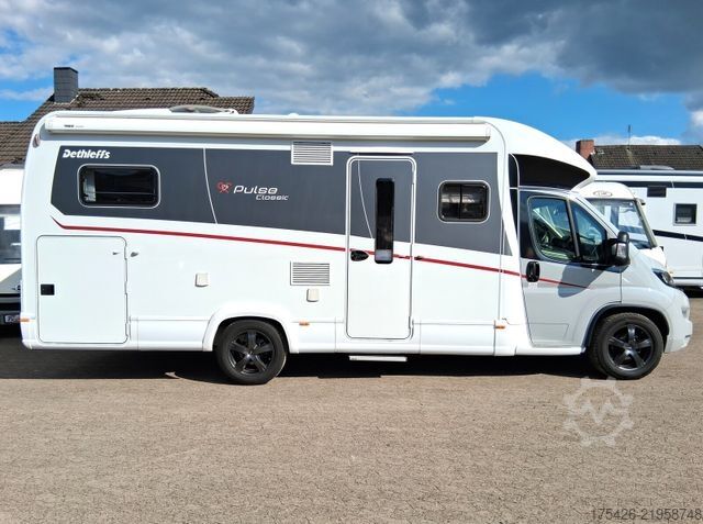 Teilintegriertes Wohnmobil DETHLEFFS Pulse Classic 90 T 7051 EBL *LED-Scheinwerfer*