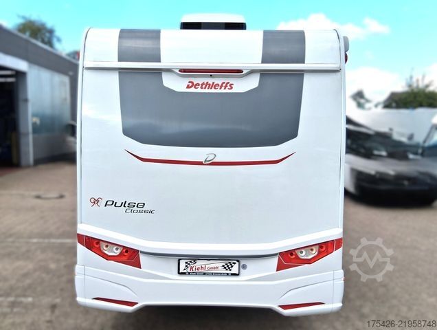 Teilintegriertes Wohnmobil DETHLEFFS Pulse Classic 90 T 7051 EBL *LED-Scheinwerfer*