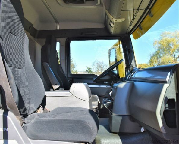 Truck mounted crane MAN TGS 28.440 Pritsche 5,60* HMF 3000 K5 + FUNK !