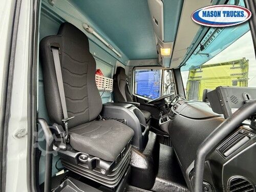 LKW mit Pritsche & Plane Iveco Eurocargo 180-320P