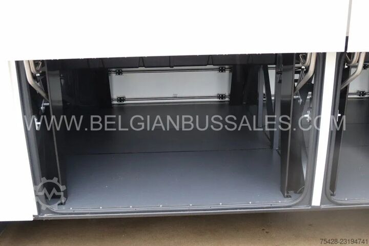 Iveco Evadys 12m / Rear door / 3-point seat belts / NEW!! / 5X UNITS Iveco Evadys 12m / Rear door / 3-point seat belts / N...