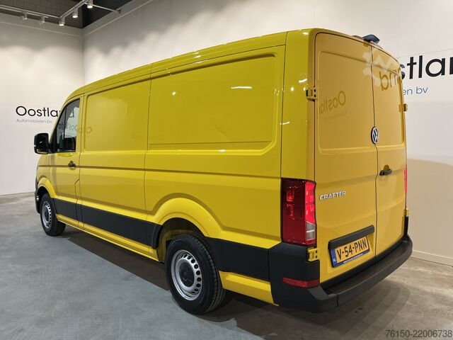 Panel van Volkswagen Crafter 35 2.0 TDI L3H2 140 PK / Euro 6 / 3.000...