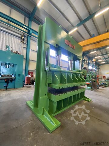 Hydraulic press MULLER 250t