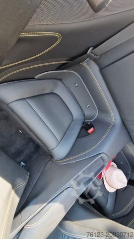 Van FERRARI Portofino