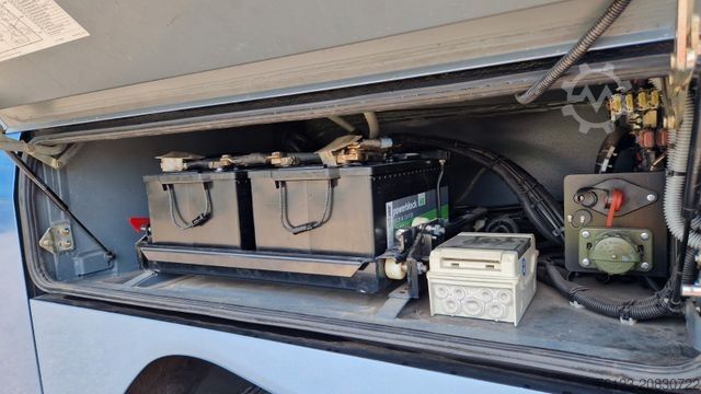 Wohnwagen/Wohnmobil Neoplan Starliner 2 XXL Wohnbus Setra