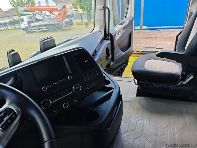 Standard tractor unit FORD F-MAX LUX LED, Intarder, Standklima, RDKS, Voll