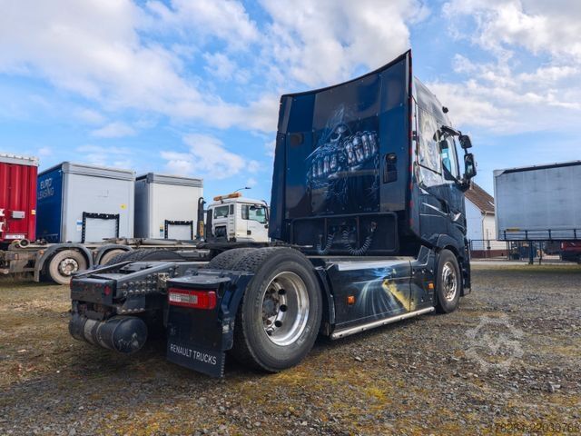 Standard tractor unit RENAULT T520 High Edition Show Truck Vollausstatt.