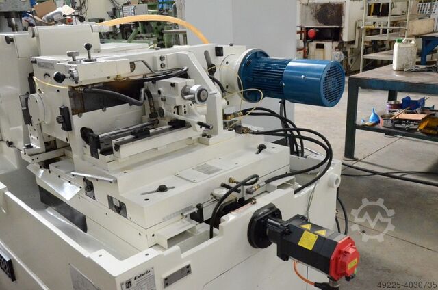 CENTERLESS GRINDING MACHINE ESTARTA 322 CNC