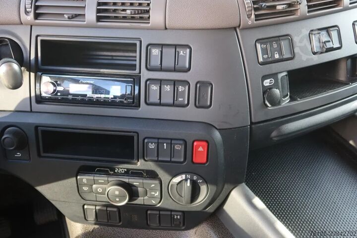 Koffer DAF CF 320 Bak+Klep Dhollandia  2.000 kg