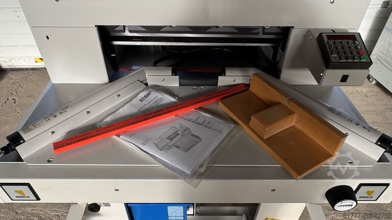 Paper cutting machine EBA 551-06