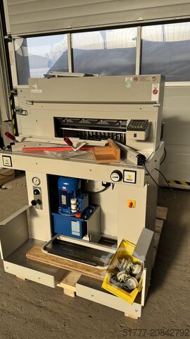 Paper cutting machine EBA 551-06
