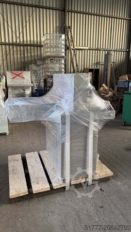 Paper cutting machine EBA 551-06