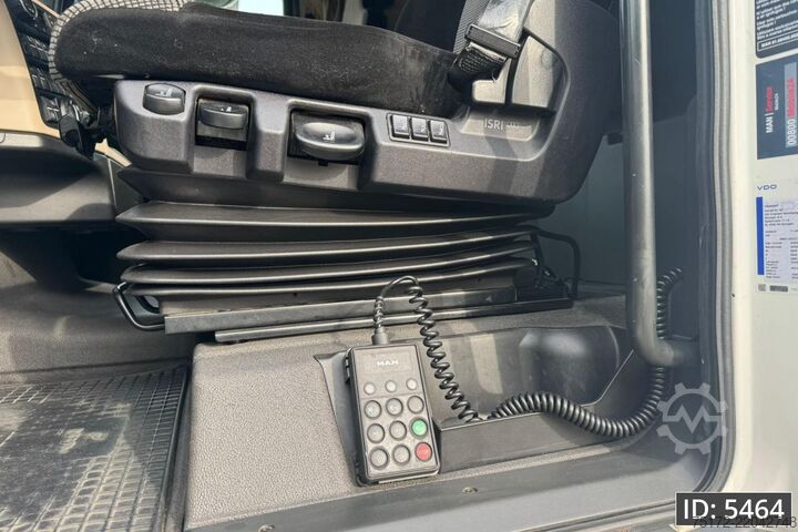 Standard-SZM MAN TGX 18.460 XLX, Euro 6, / Retarder / 2 Tanks / ...