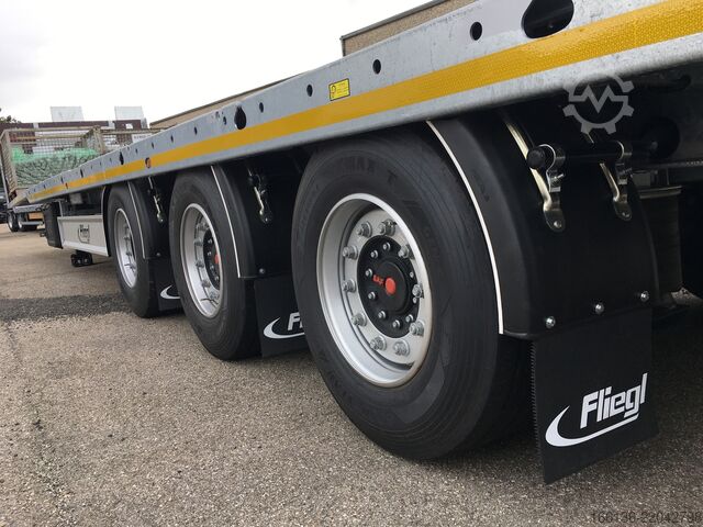 Open semitrailer Fliegl 3-Achs Plateau Sattel SDS 380 Mega
