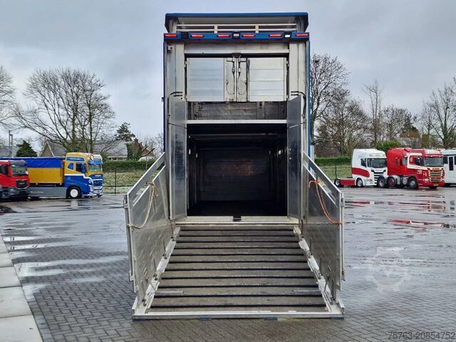 Standard-SZM Volvo FH 500 4x2 + 2 deck livestock - Ventilation - M...
