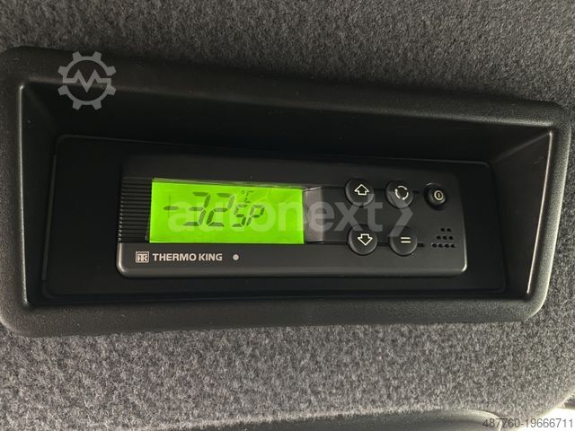 Refrigerator body van MERCEDES-BENZ Sprinter 516 Maxi ThermoKing V200-MAX -20° LBW