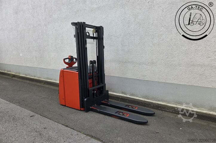 Manual stacker Linde L16i