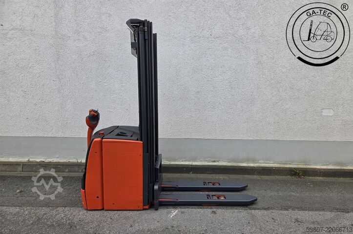 Manual stacker Linde L16i