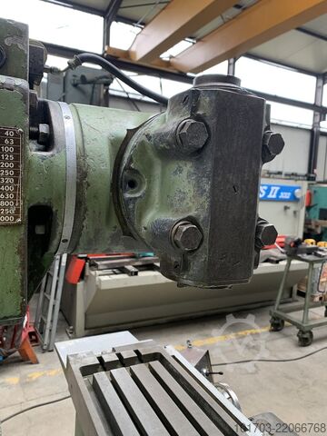 Universal Milling Machine ERNAULT SOMUA ZHV1