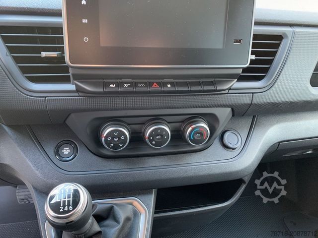 Panel van RENAULT Trafic DOKA KOMFORT L2H1 3,0t dCi 130 KAMERA+LED