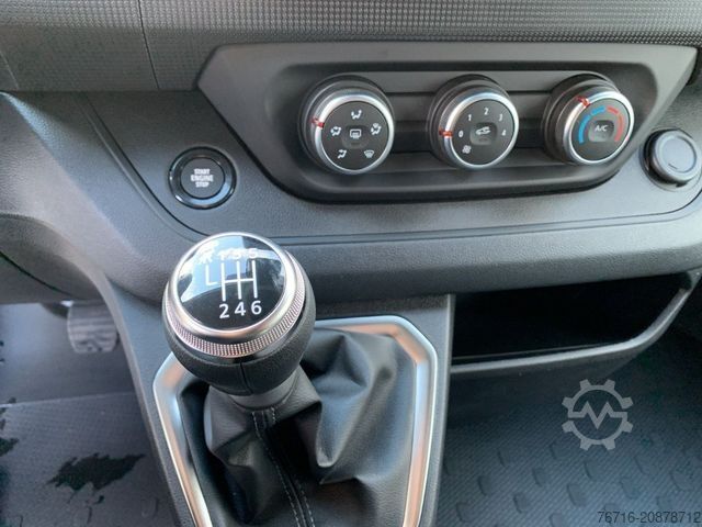 Panel van RENAULT Trafic DOKA KOMFORT L2H1 3,0t dCi 130 KAMERA+LED