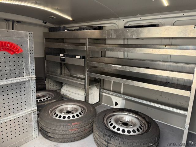 Panel van VOLKSWAGEN T6 Transporter 2.0 TDI Kasten lang Navi