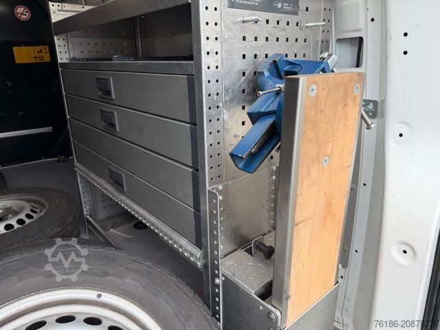 Panel van VOLKSWAGEN T6 Transporter 2.0 TDI Kasten lang Navi