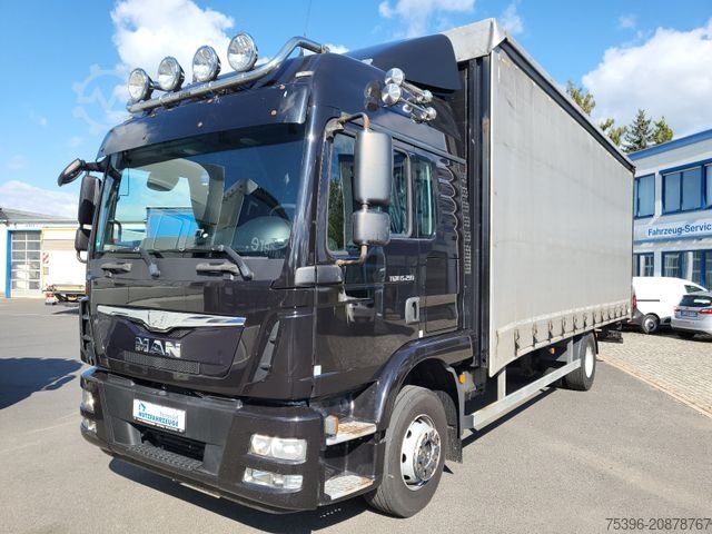 Flatbed truck with tarp MAN TGM 15.290 BL Curtainside-Edscha, 1.Hand