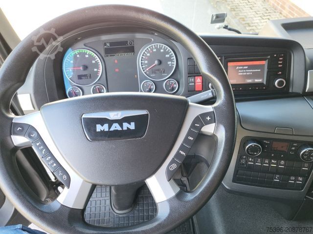 Flatbed truck with tarp MAN TGM 15.290 BL Curtainside-Edscha, 1.Hand