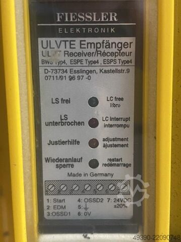 Multi-beam safety light curtain, 1 transmitter + 1 receiver + 2 reflectors, mirror column, device ho FIESSLER ULVT 1500/105 S + ULVT 1500 / 105 E