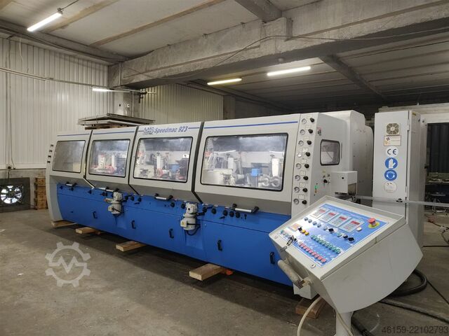 Moulder Leadermac not Weinig Speedmac  (9 spindle) 70m/min