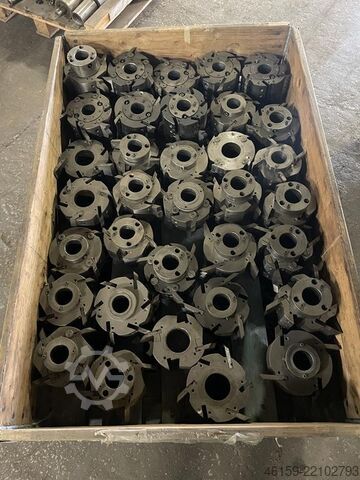 Moulder Leadermac not Weinig Speedmac  (9 spindle) 70m/min
