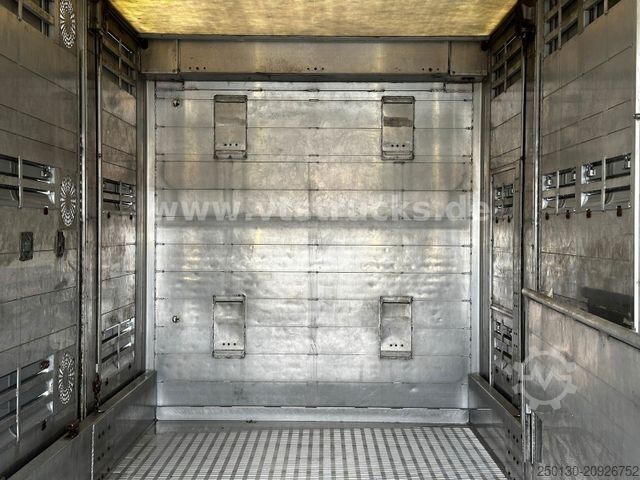 Cattle truck DAF CF 320 4x2 EU6c FINKL 2.Stock Viehtransporter