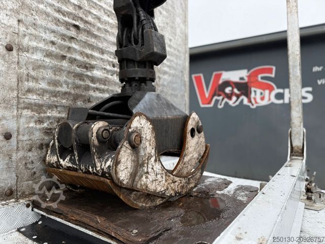 Logging truck MERCEDES-BENZ Arocs 2546 BL 6x4HAD Palfinger LK + Janzen T19